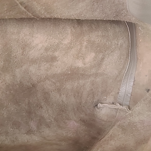 Cuyana taupe peppbled leather large tote. Gently worn condition - Picture 8 of 11